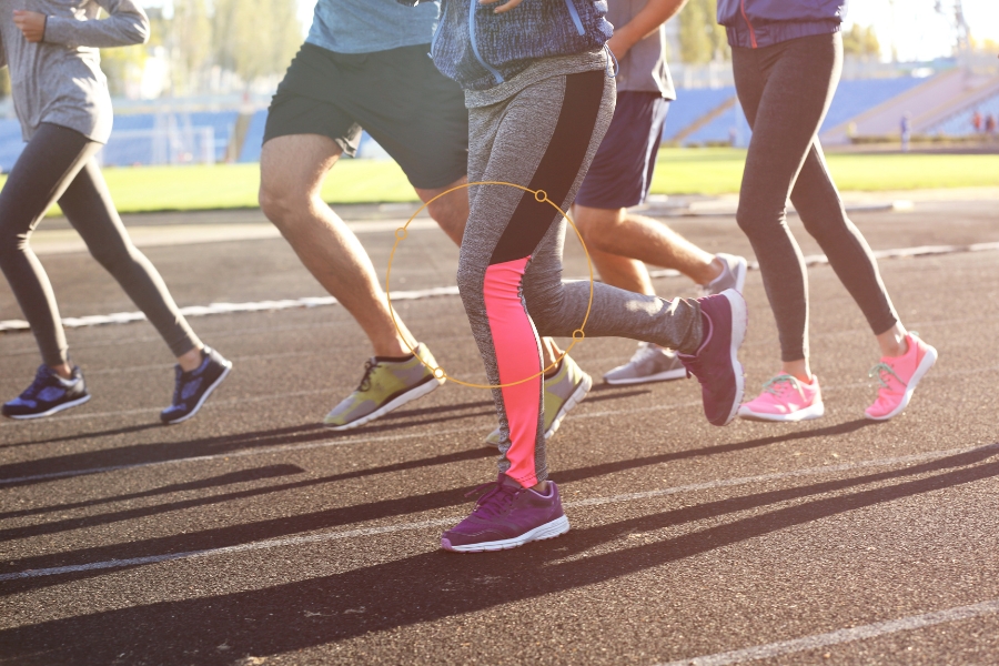 group running on track